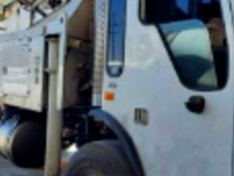 BOMBA DE CONCRETO MARCA KCP