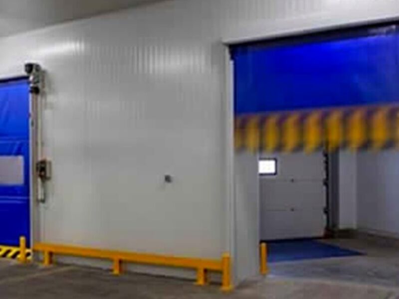 PUERTA DESLIZANTE CON PROTECTOR