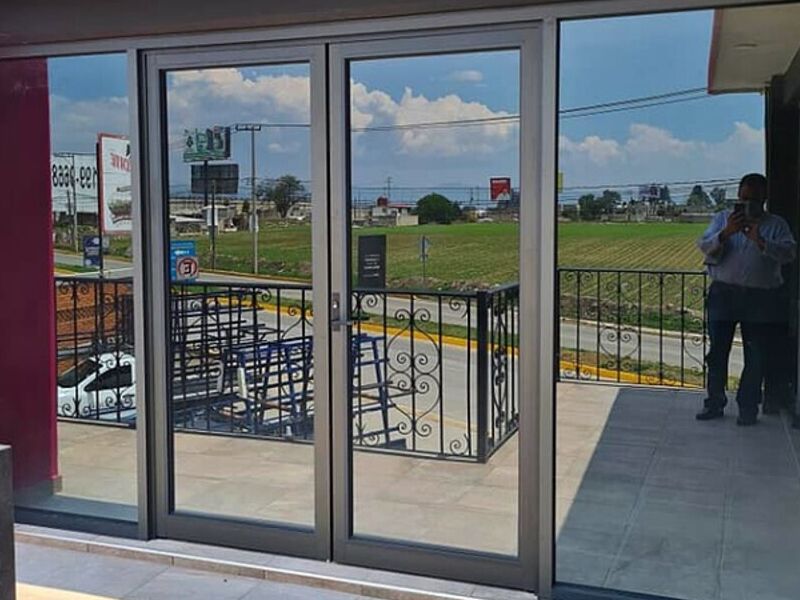 Puerta vidrio Mexico 