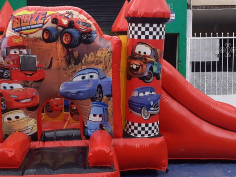 CASTILLO INFLABLE MONTERREY
