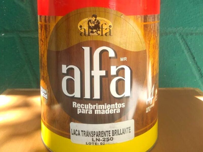 Laca transparente 