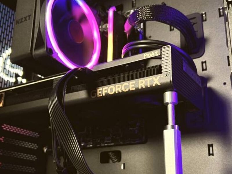 16GB RAM Corsair, Almacenamiento Rápido
