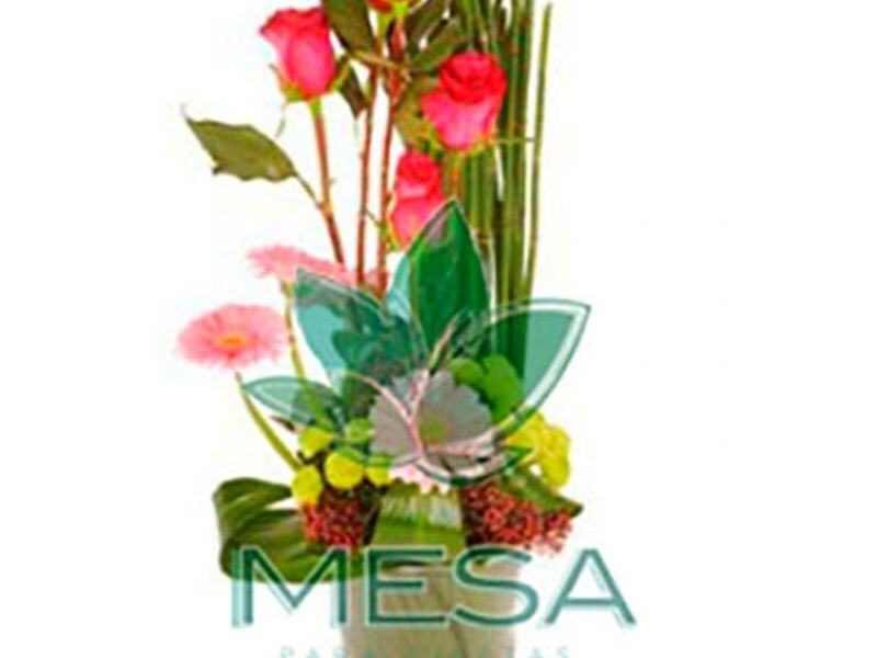  Centro Mesa Gerberas y Rosas