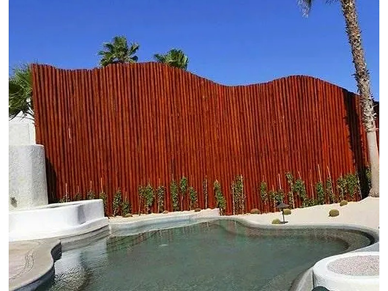 Cerca de madera café Los Cabos