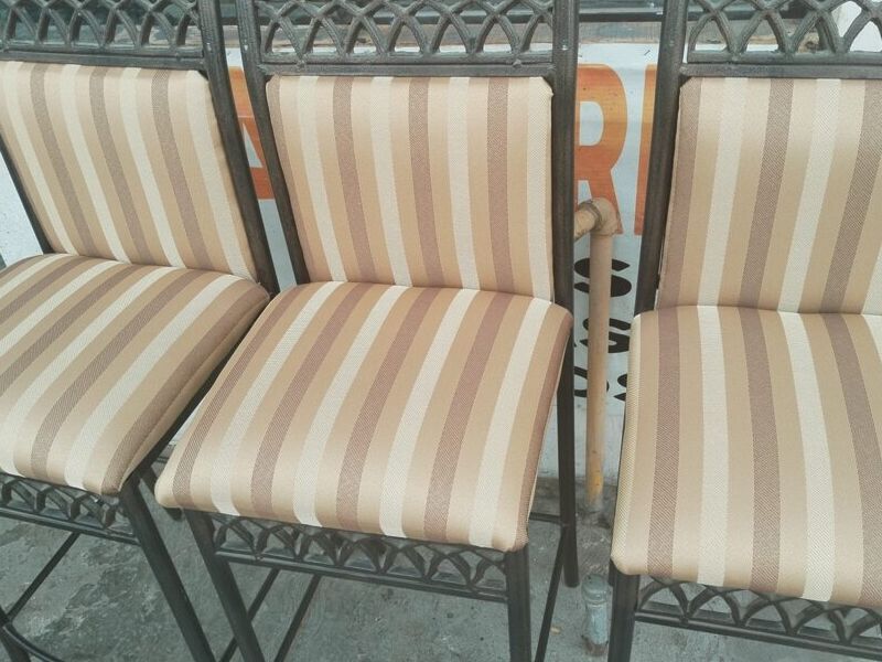 Sillas Clásicas Tapizadas Monterrey