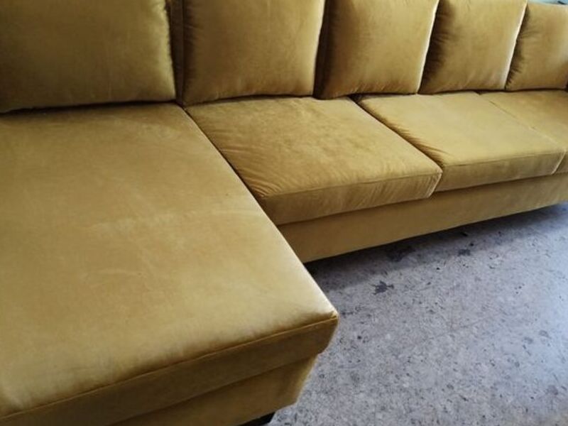 Sillón Tapizado Mostaza Monterrey 