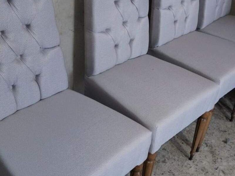 Silla Clásica Tapizada Monterrey