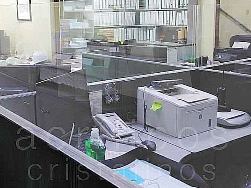 Protectores de acrílico para oficina