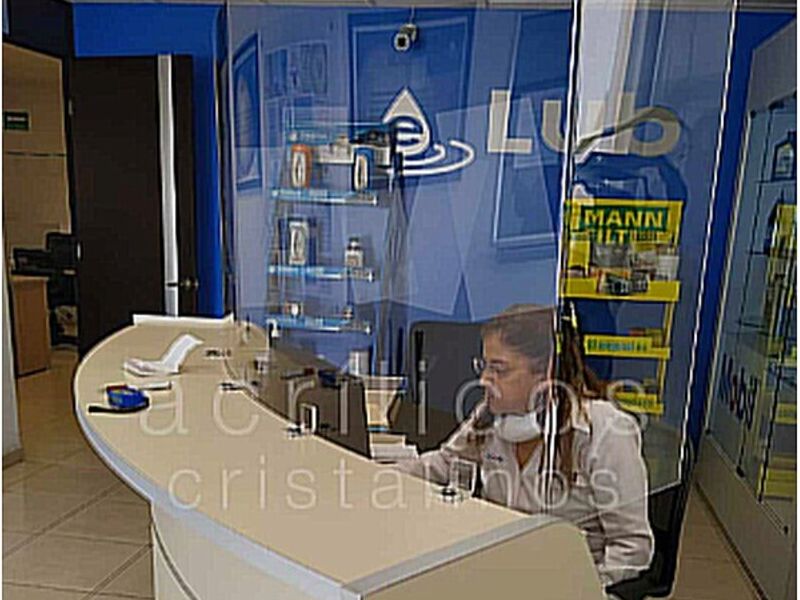 Mampara para recepción 