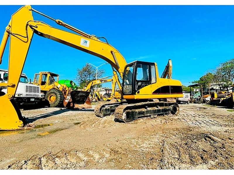 RENTA EXCAVADORA HIDRÁULICA HCO 015 MÉXICO 