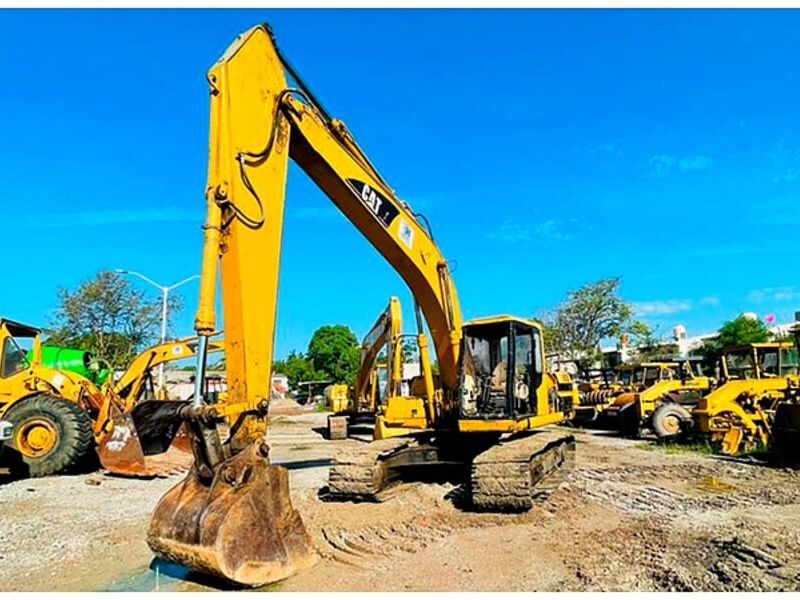 RENTA EXCAVADORA HIDRÁULICA HCO 080 MÉXICO 