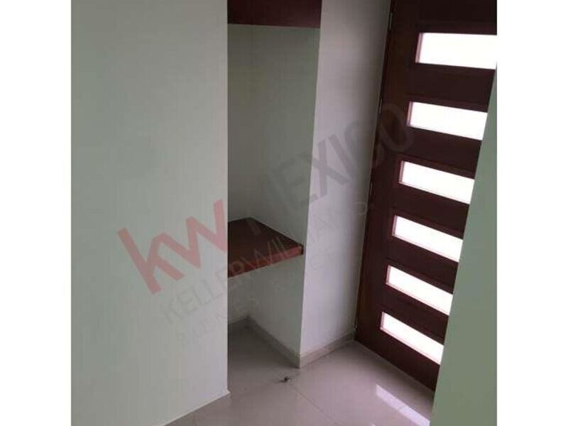 VENTA DE CASA RESIDENCIAL EN ZONA PLATEADA