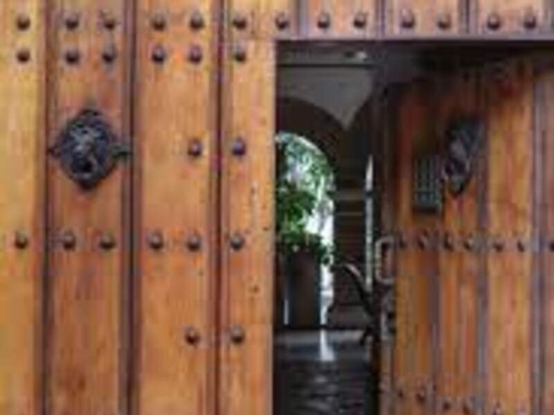 Puertas coloniales Juárez