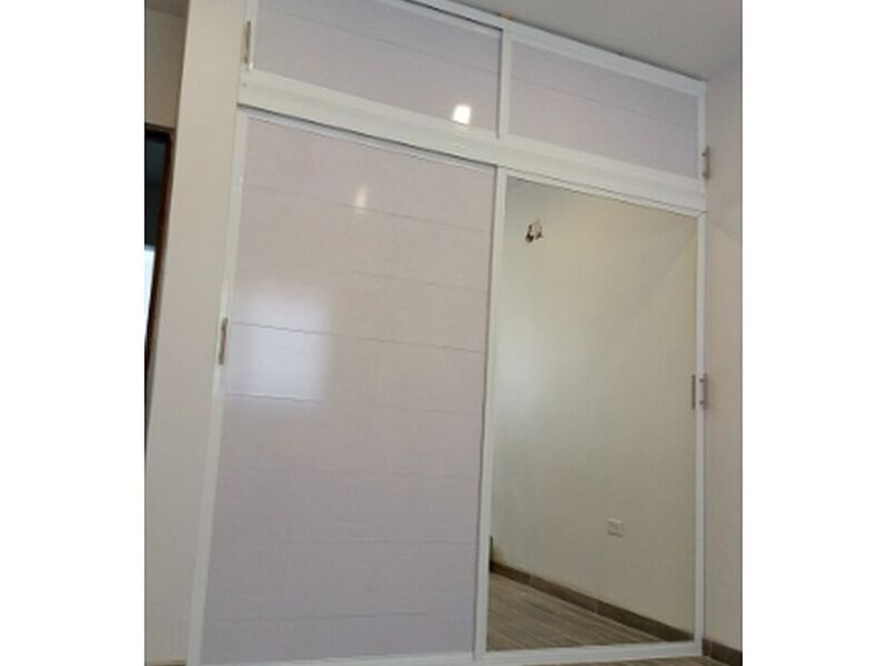 Puerta aluminio Santa ana 