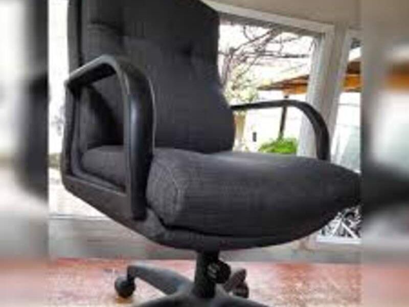 Silla Giratoria Negra Michoacán 