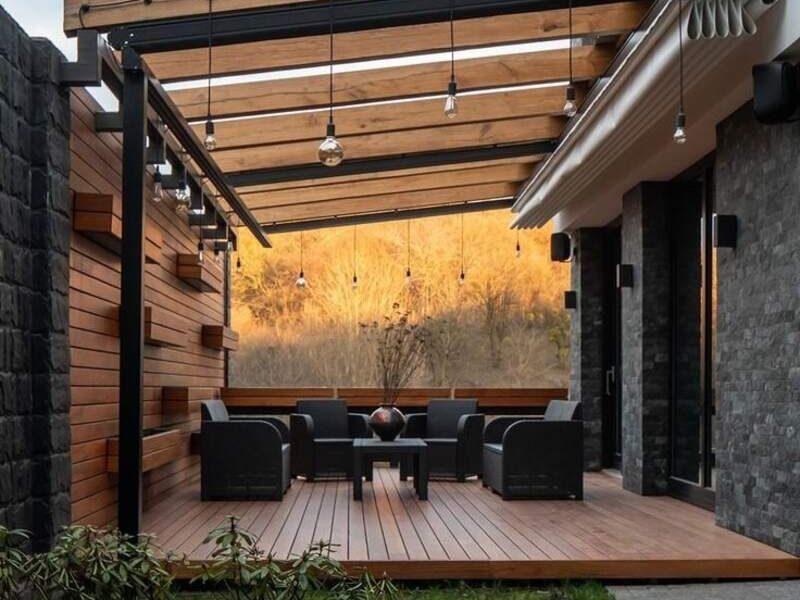 Pergola en aluminio y madera