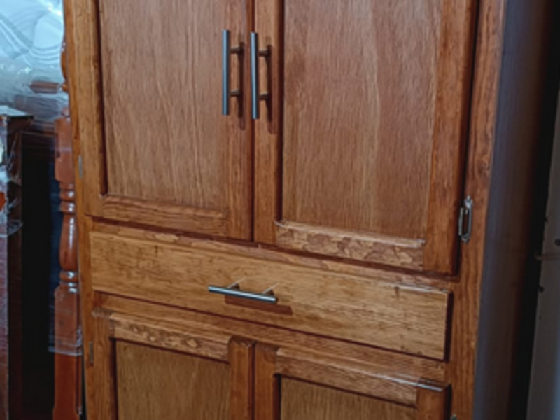 Closet individual