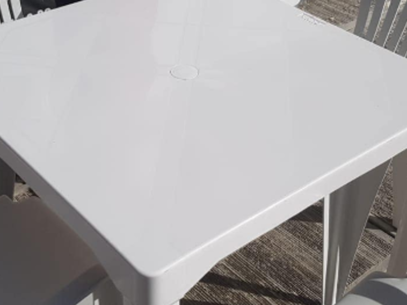 Mesa moderna