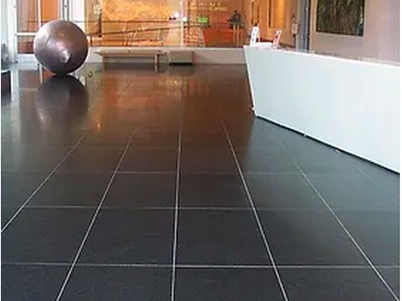 Piso Granito León
