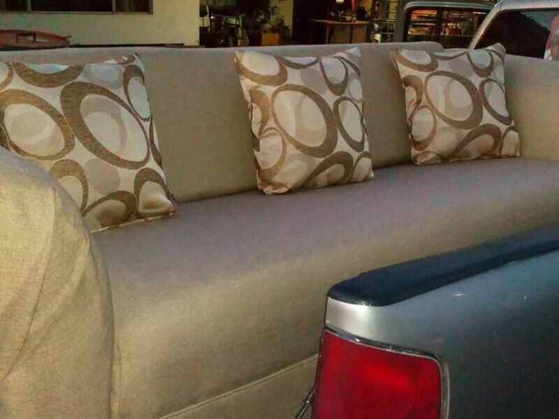 Sillón Tapizado Beige Ensenada
