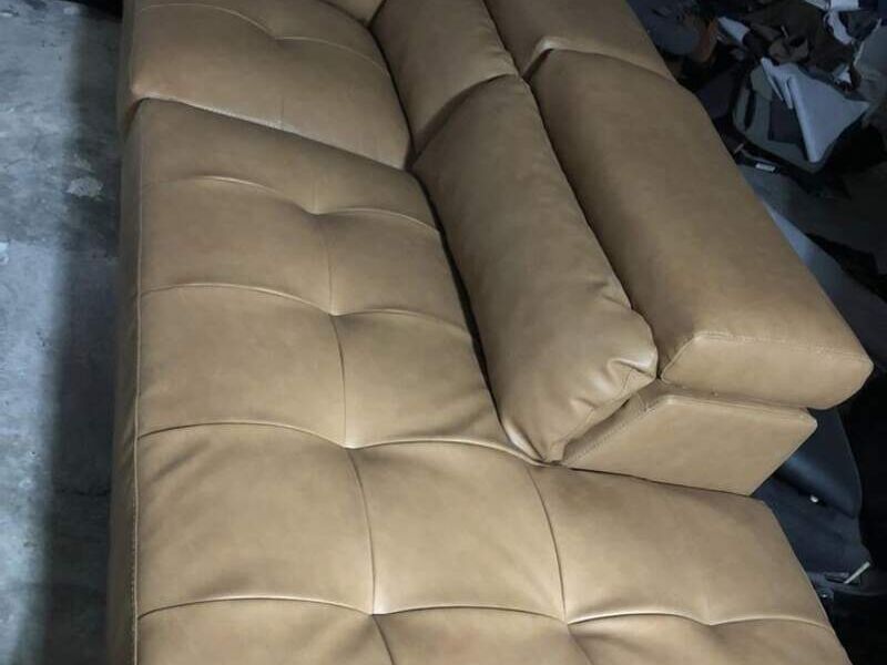 Sofá Cama Cuero Beige Reynosa