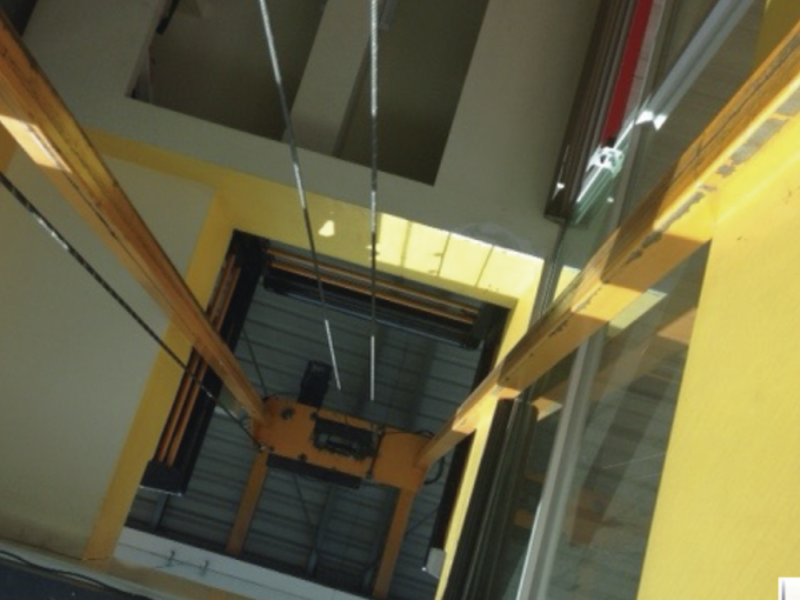 ELEVADOR INDUSTRIAL