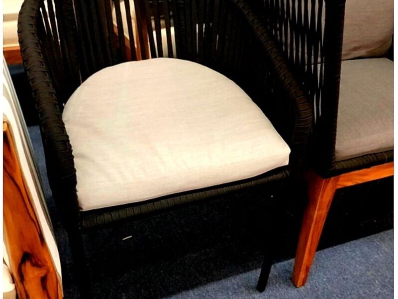 Silla tejida negra asiento blanco Mexico