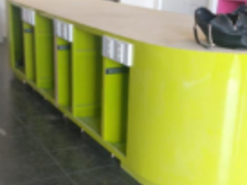Mesa de recepcionista: