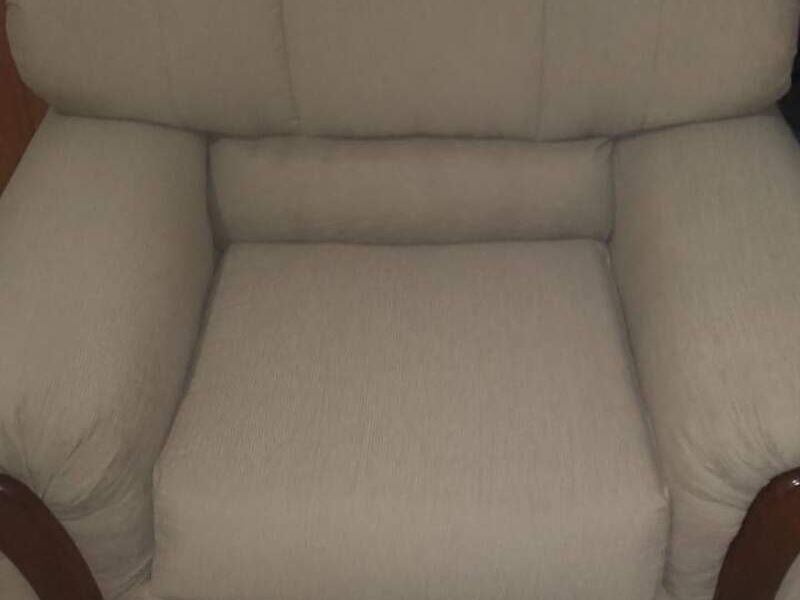 Sillón Tapizado Beige Colima 