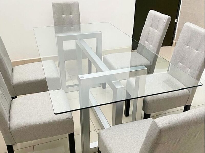 Mesa de comedor de cristal México