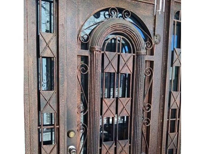 Puerta chapa cristal México