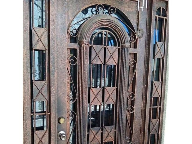Chapados metal puerta México