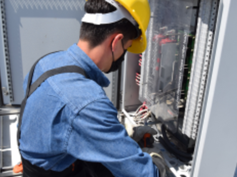 Restructuración eléctrica empresas méxico 