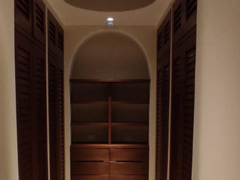 Closets de madera solida para hogar CDMX