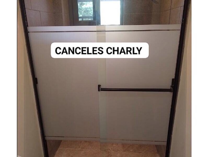 Puerta Modelo Esmerilada