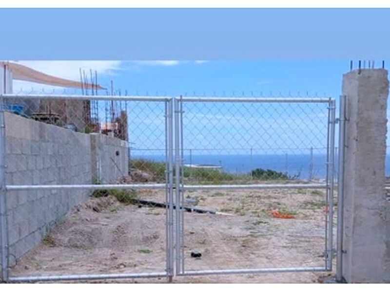Puerta malla metal cerca México