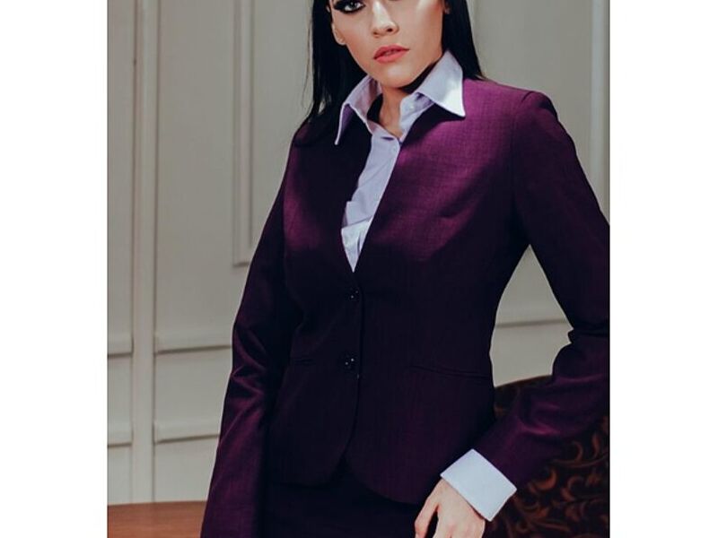Uniforme Ejecutivo Morado México