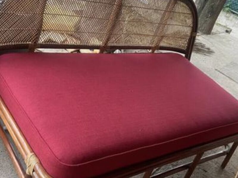 Sillón Tapizado Vino Vallarta 