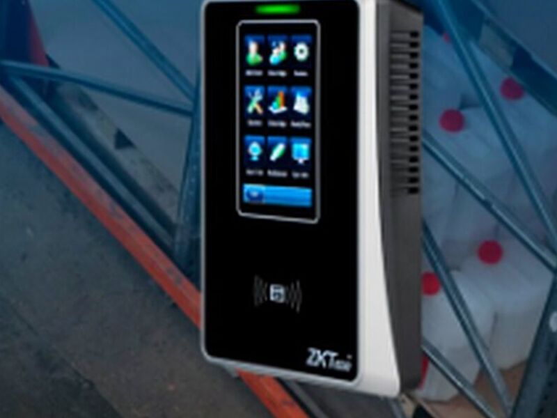 Control acceso biométrico México