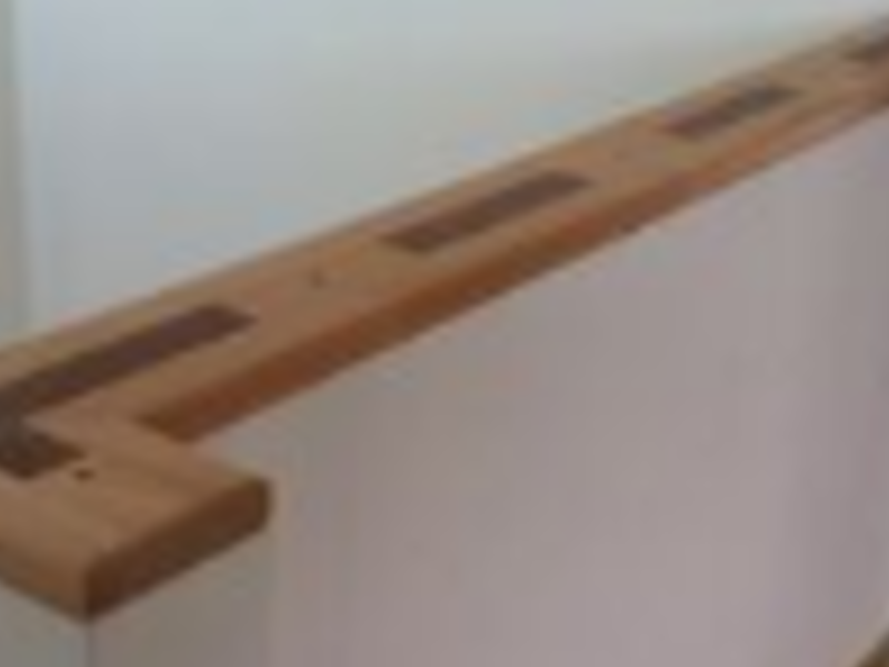 Perchera de Madera Tijuana