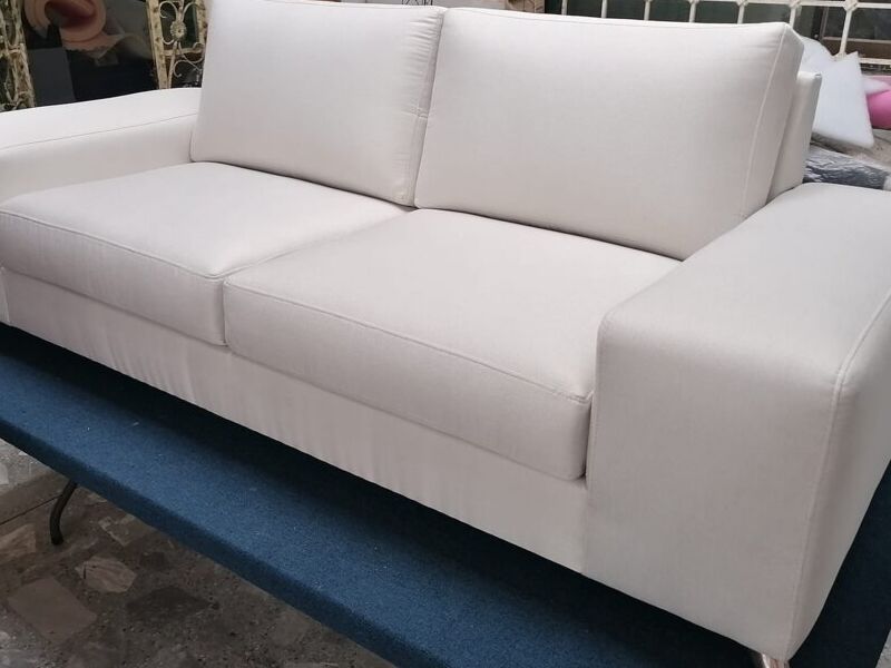 Sillón Tapizado Blanco Villahermosa 