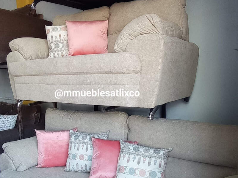 Sillón Tapizado Beige Puebla 