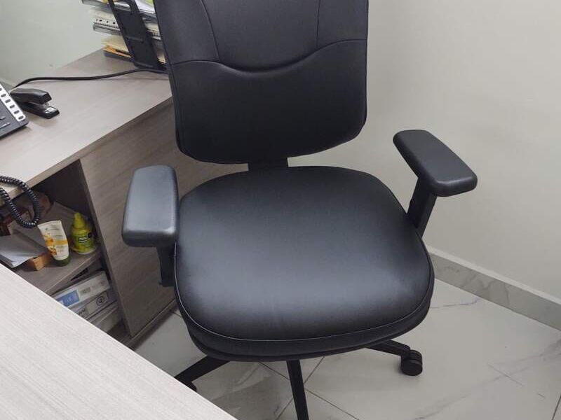 Silla Giratoria Negra Veracruz