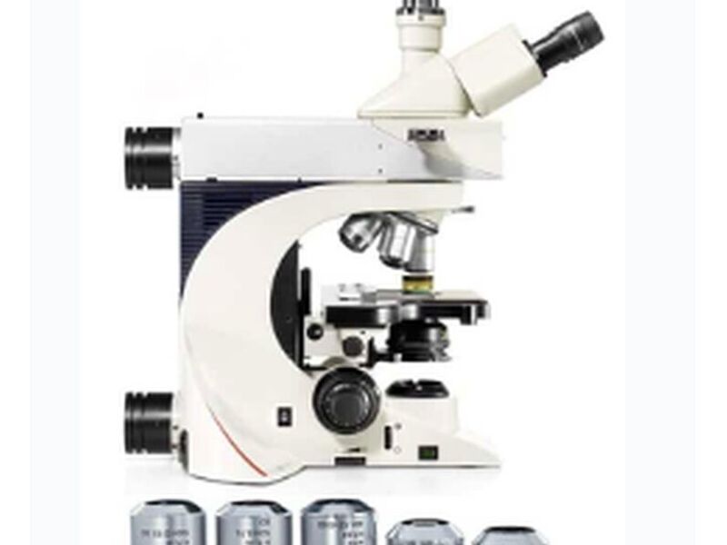 Microscopio Vertical Leica DM2700 M