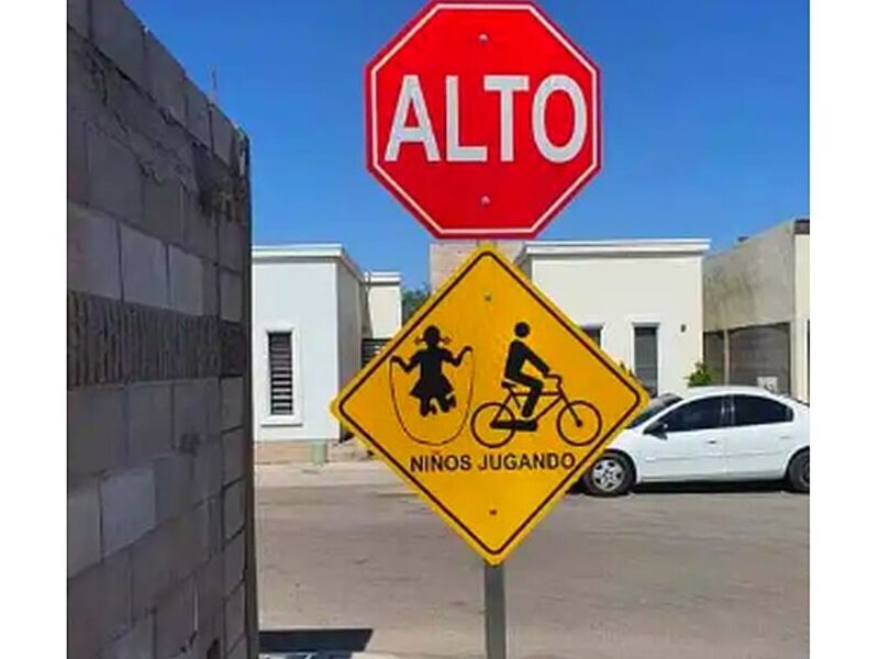 Señalética vial alto  México