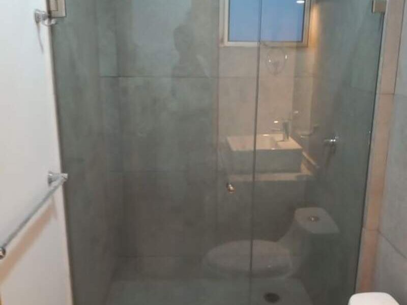 Puerta baño templada México