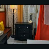 Cortinas, muebles y otras cosas para el hogar