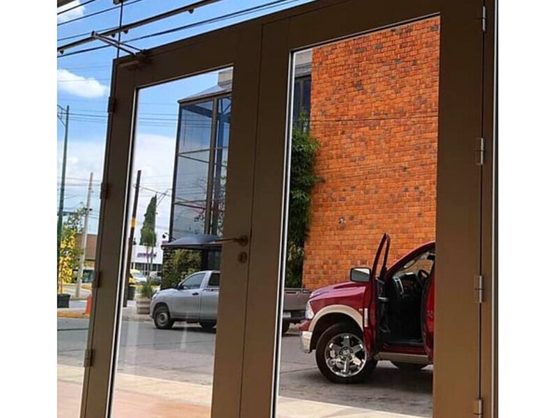 PUERTA PRINCIPAL MÉXICO