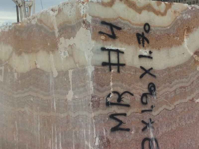 Bloques de Ónix Mármoles Robles