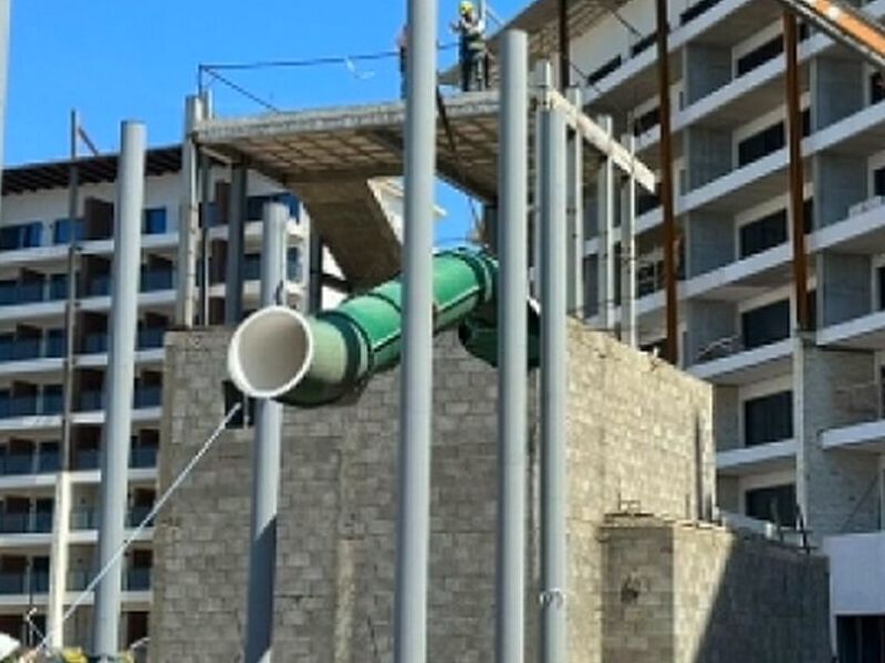 TOBOGANES, PISCINA, MEXICO